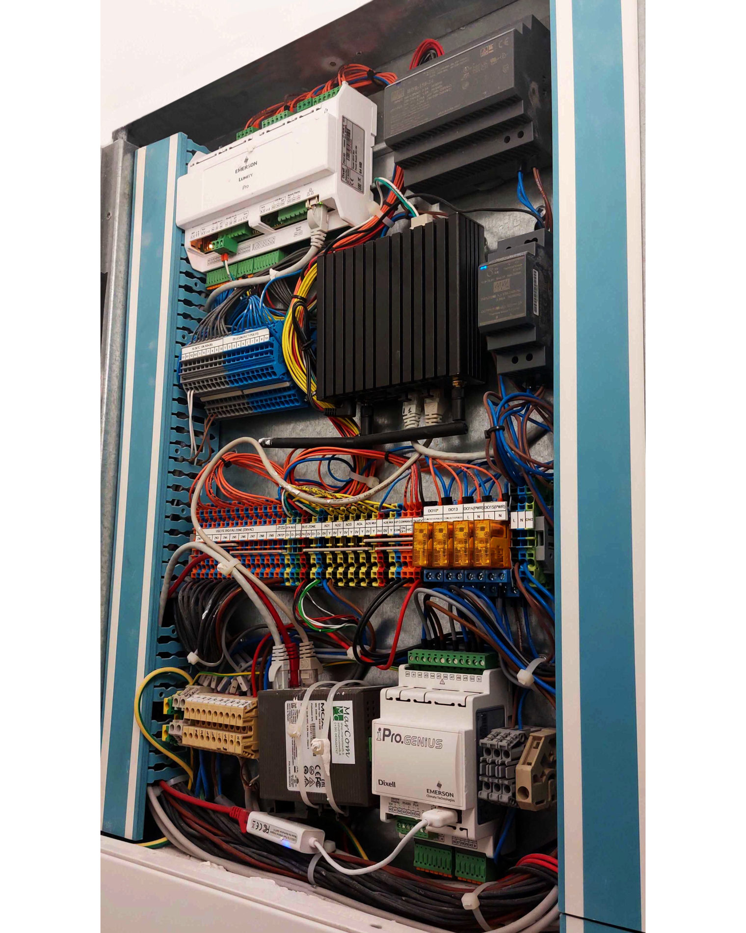 Custom mControls for the CityLife Milano Residential Complex to provide cooling and heating via the radiant ceiling.